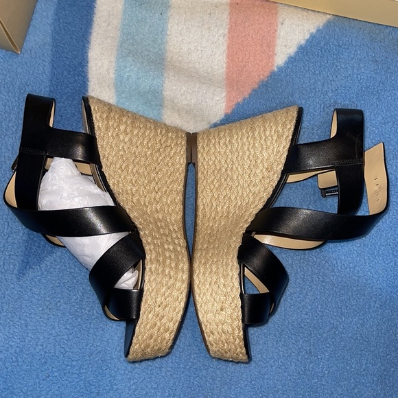 NWT Michael kors wedges - Picture 2 of 3